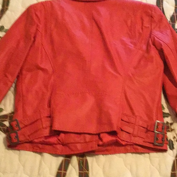 Jacket - Picture 3 of 4